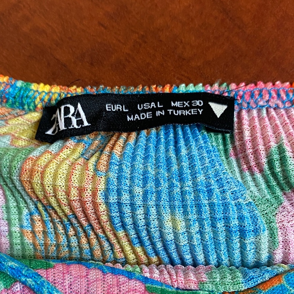 Zara Multicolor Floral Ribbed Top - Picture 3 of 3